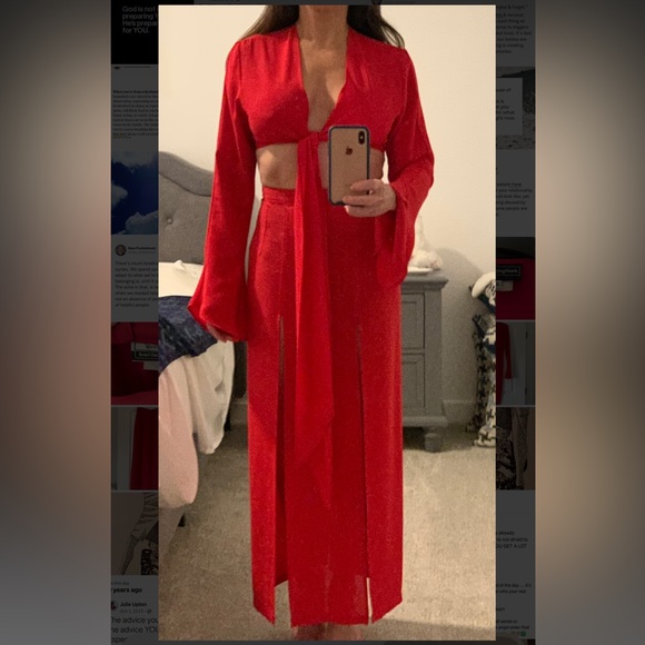 VINTAGE “MARK WONG NARK”  TWO PIECE RED OUTFIT - - Picture 2 of 10